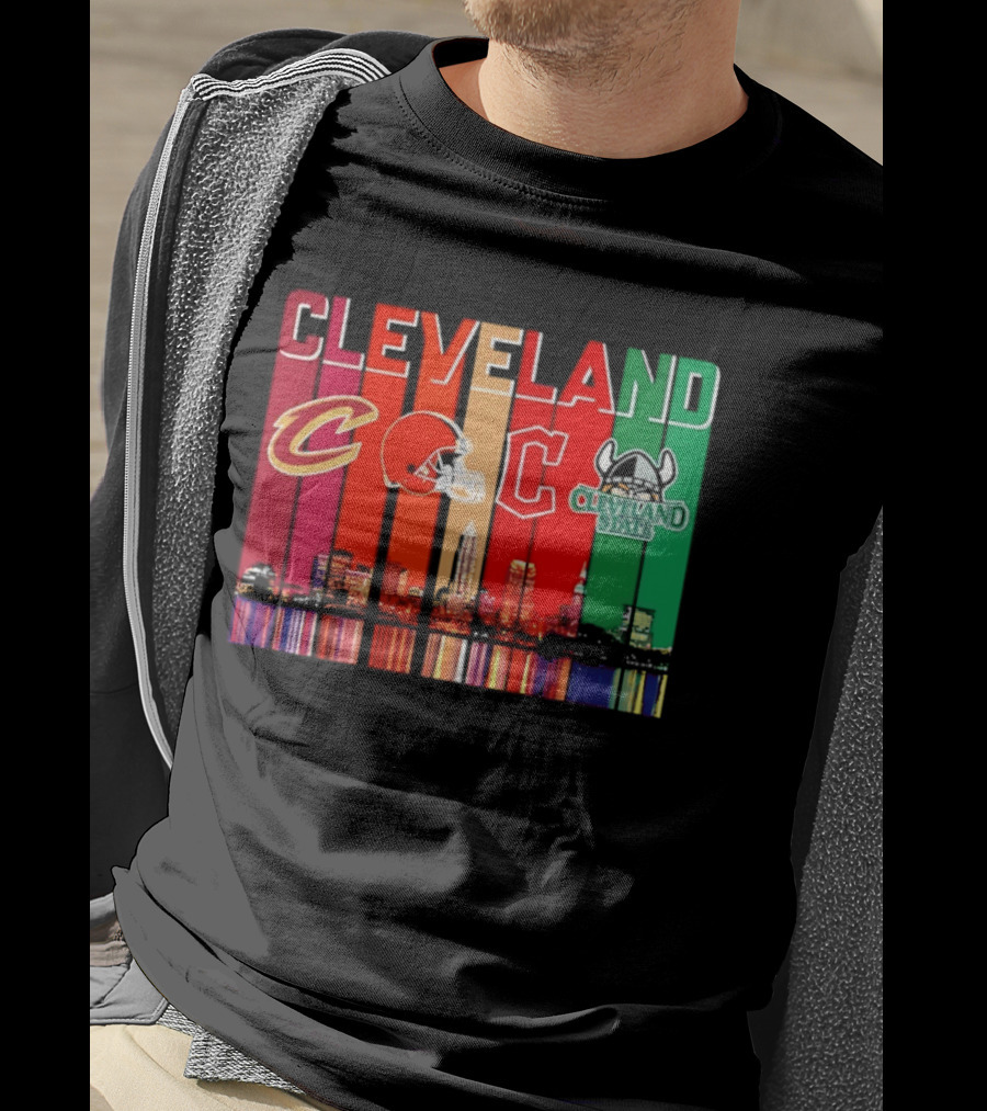 Cleveland Cavaliers Browns Guardians Cleveland State Vikings City Skyline T-Shirt