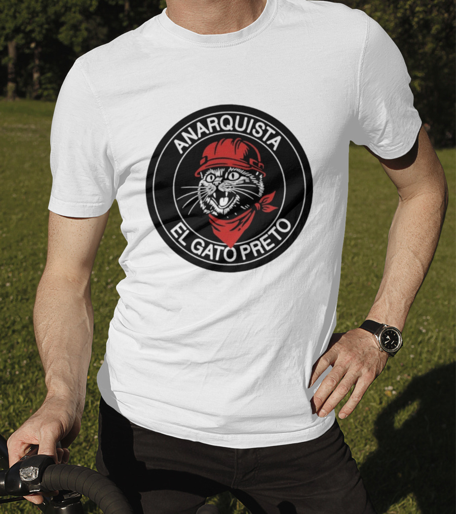 ANARQUISTA EL GATO PRETO Red Bandana Helmet Cat Meme T-Shirt