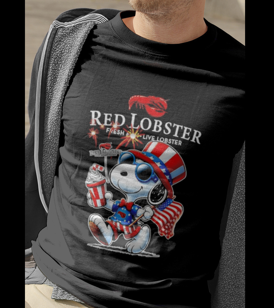 Snoopy Red Lobster Fresh Live Lobster America 1776 2026 250th Anniversary T-Shirt