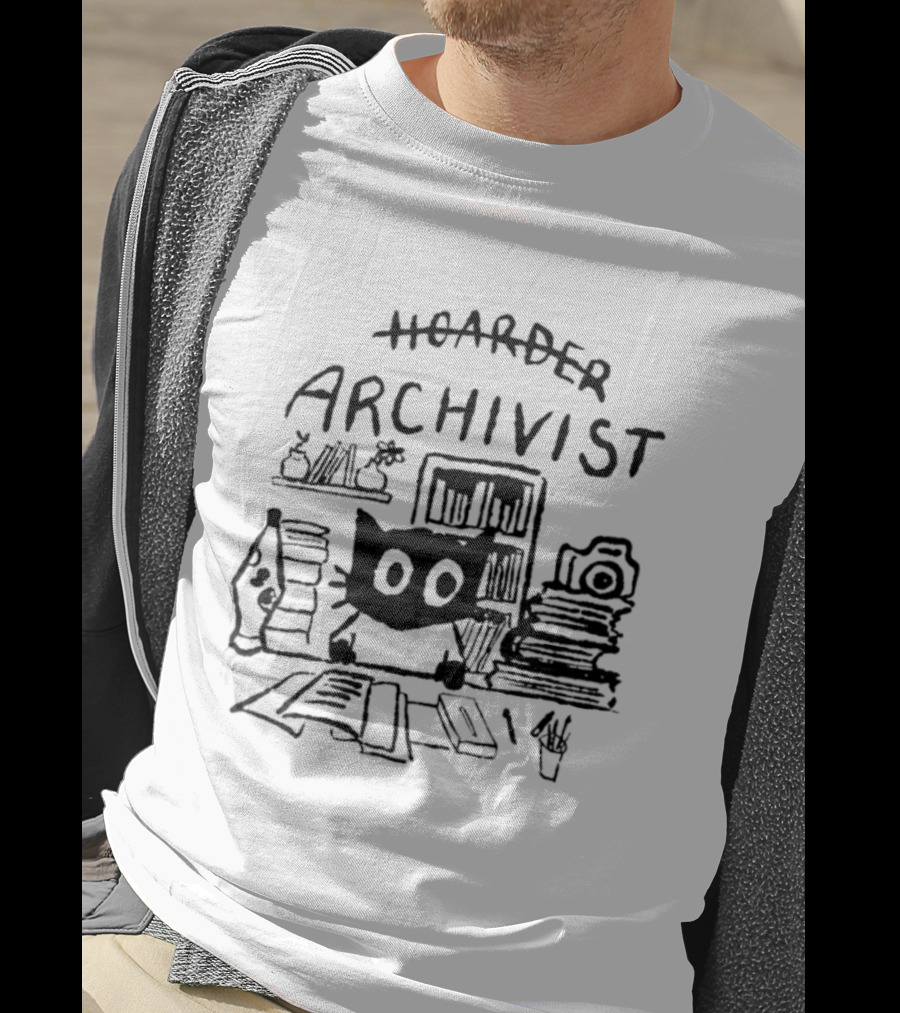 Cat Hoarder Archivist Bookworm Librarian T-Shirt
