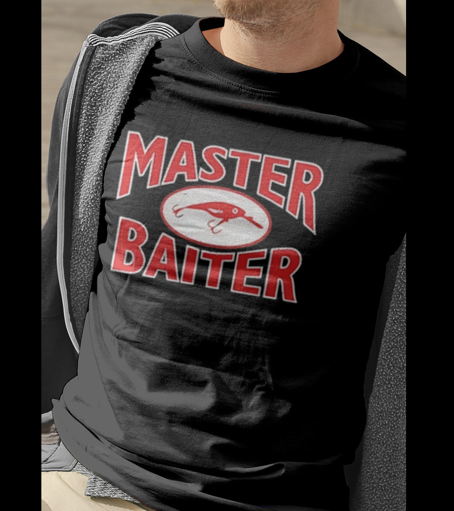 Master Baiter Fishing Lure Nostalgic Humor Décor T-Shirt