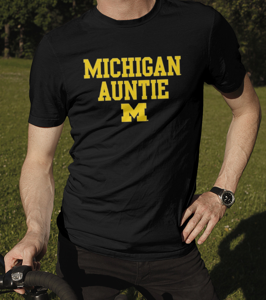 Michigan Wolverines Auntie M NCAA Fan T-Shirt