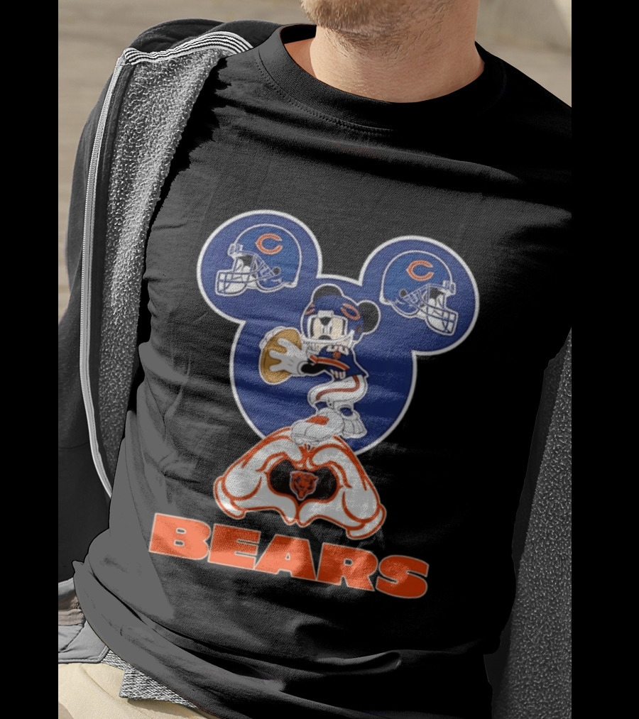 Mickey Mouse Chicago Bears Football Collaboration Bears T-Shirt