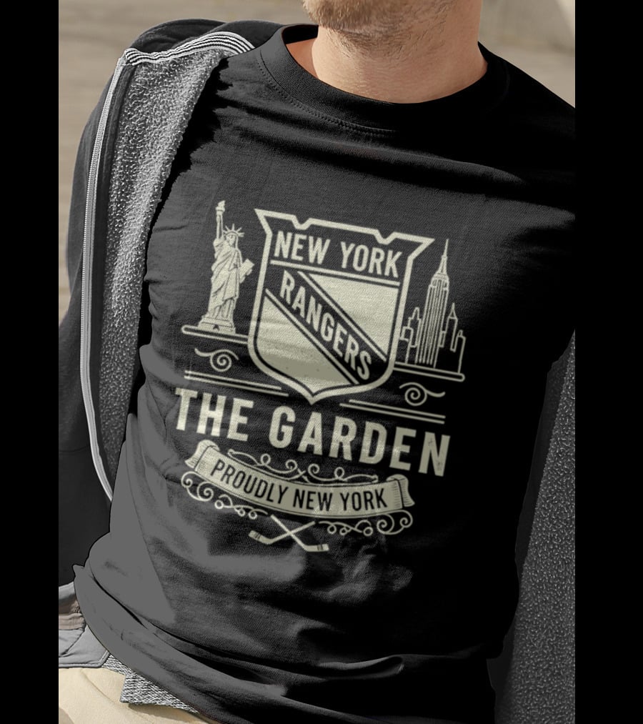 New York Rangers The Garden Proudly New York Statue Empire Building T-Shirt