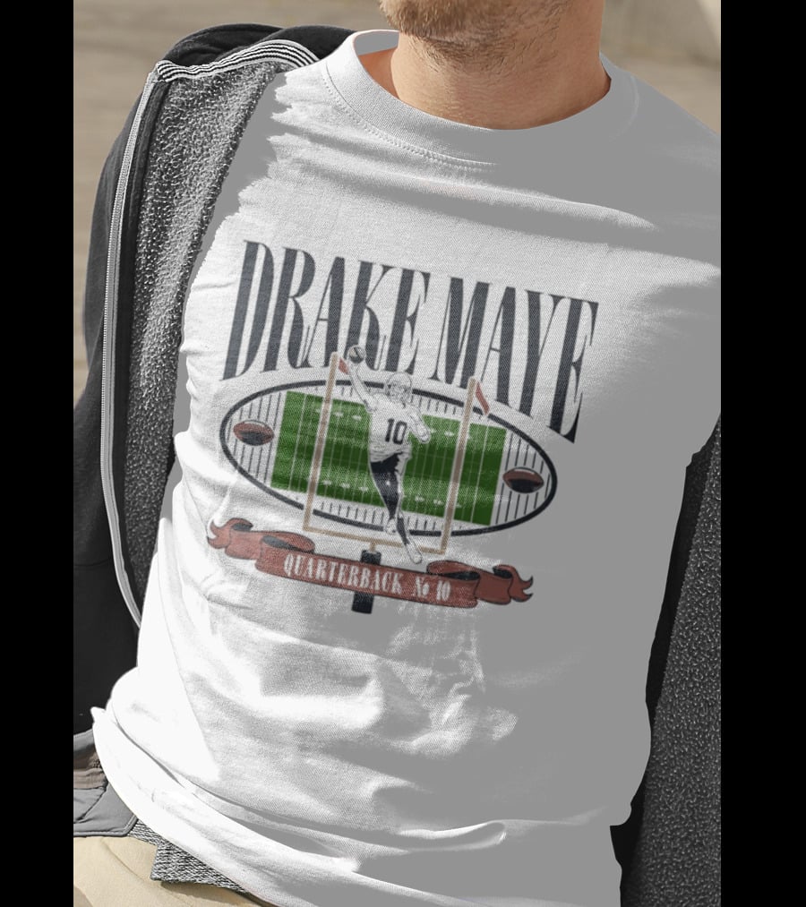 Drake Maye Quarterback No. 10 Football Gridiron Standouts T-Shirt