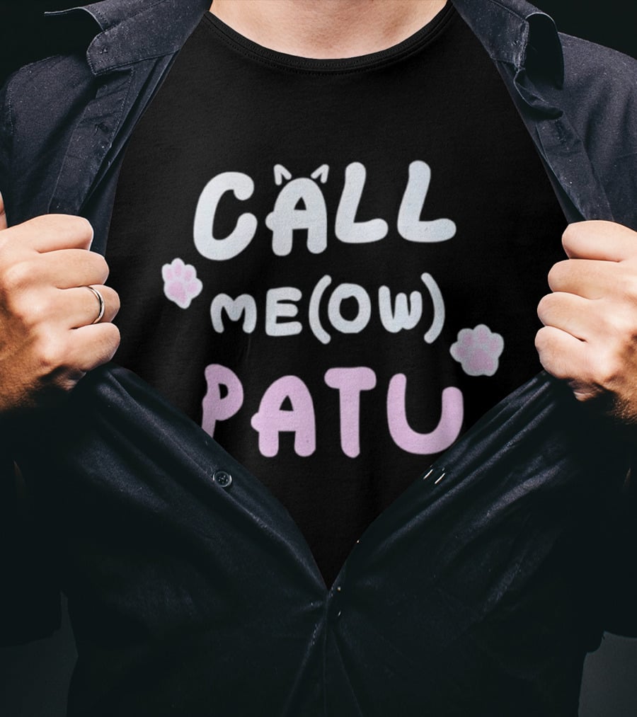 CALL ME(OW) PATU Cat Paw Prints T-Shirt