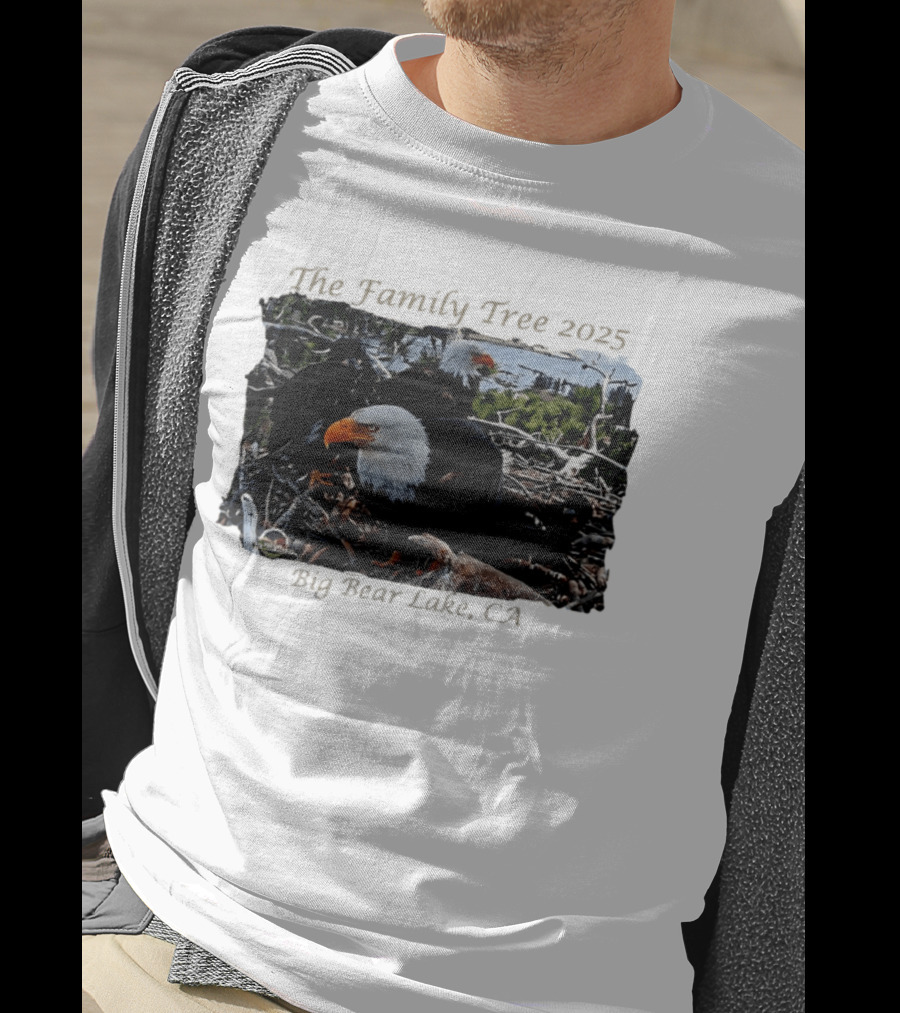 The Family Tree 2025 Bald Eagles Nest Big Bear Lake CA T-Shirt