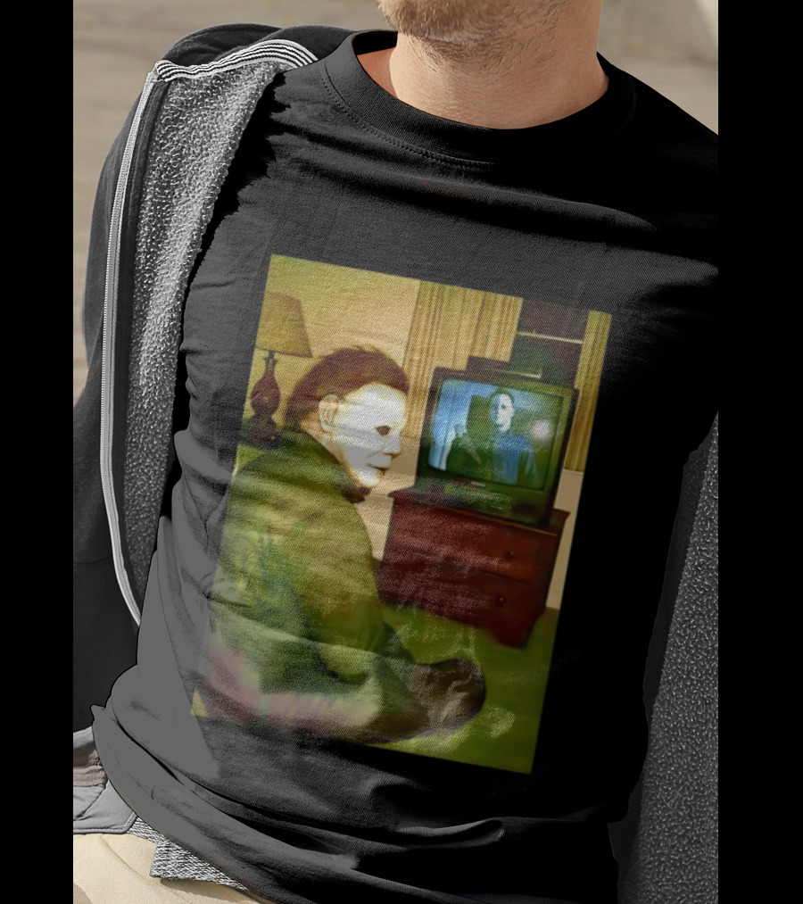 Michael Myers Ing Himself On TV Halloween Scene T-Shirt