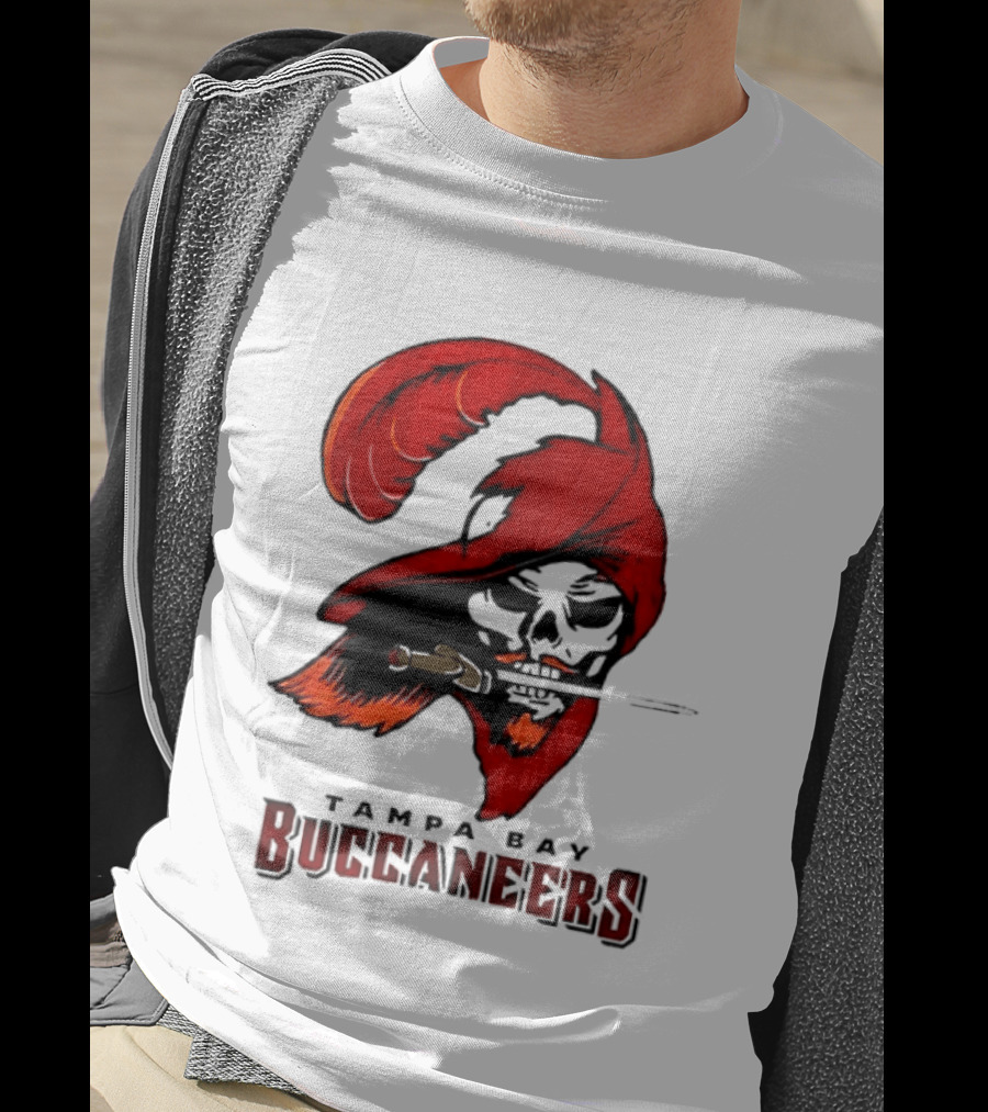 Rueben Bain Jr Tampa Bay Buccaneers 2026 Fire The Cannons Football Skeleton Pirate Flag T-Shirt