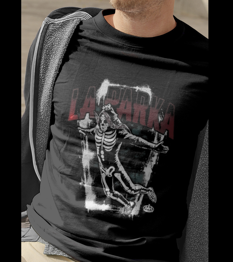 La Parka Skeleton Coffin Art AAA Wrestling T-Shirt