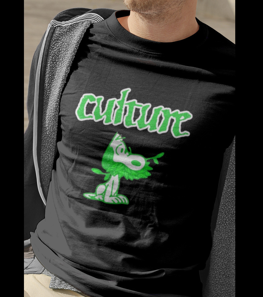 Culture Snoopy Peanuts Dog Leaf Crown T-Shirt