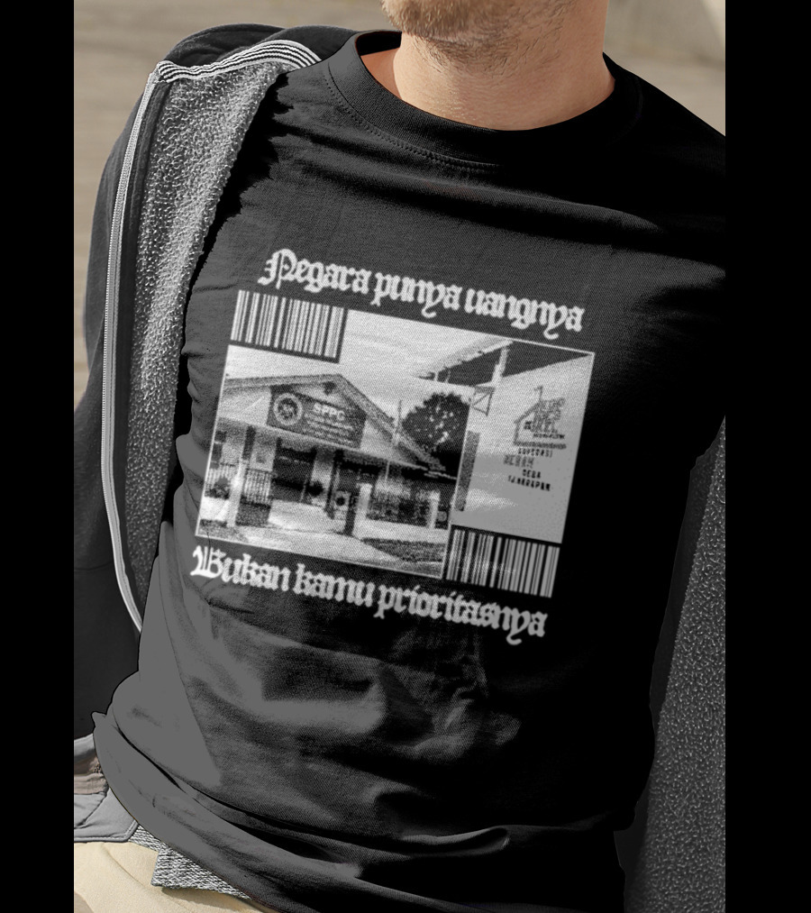 Negara Punya Uangnya Bukan Kamu Prioritasnya Monochrome House And Trees T-Shirt