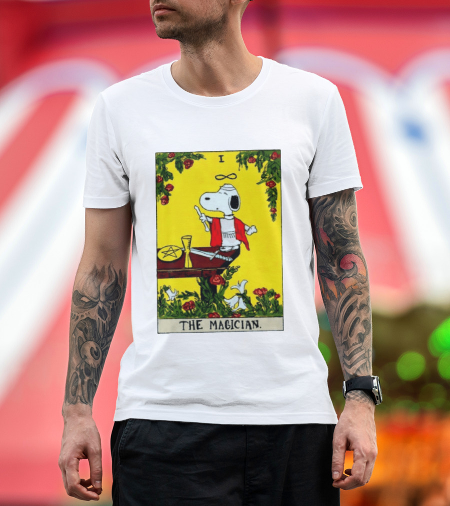Snoopy Peanuts The Magician Tarot Card T-Shirt