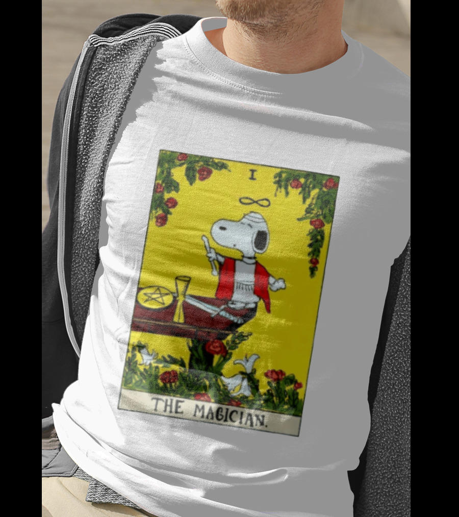 Snoopy Peanuts The Magician Tarot Card T-Shirt