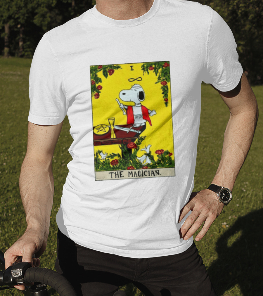 Snoopy Peanuts The Magician Tarot Card T-Shirt