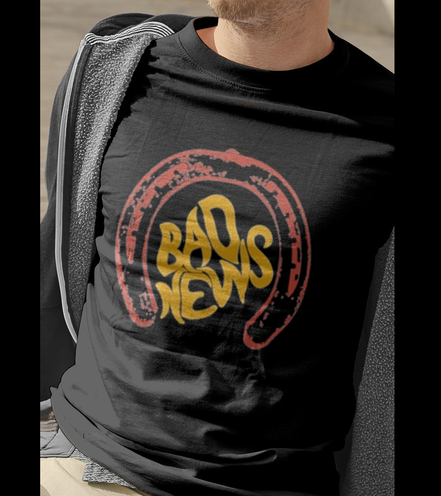 Bad News Horseshoe Icon Retro Vibe T-Shirt