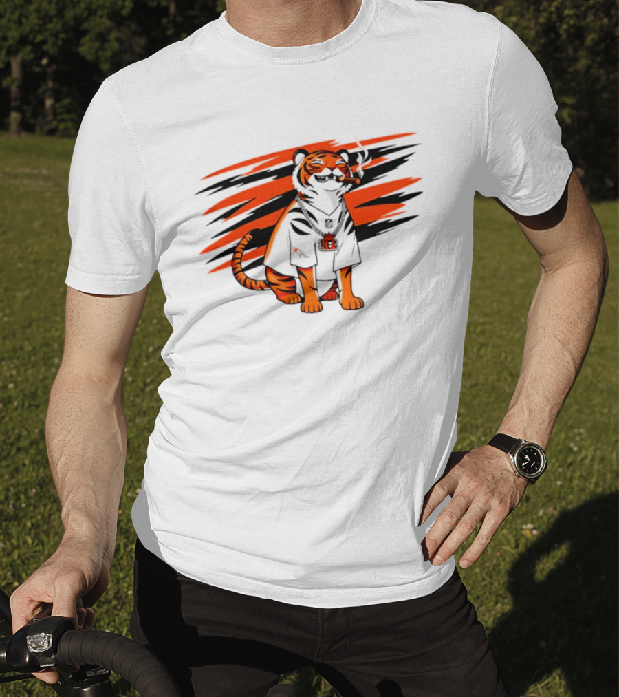 Cincinnati Bengals Tiger With Cigar And KGM Chain T-Shirt
