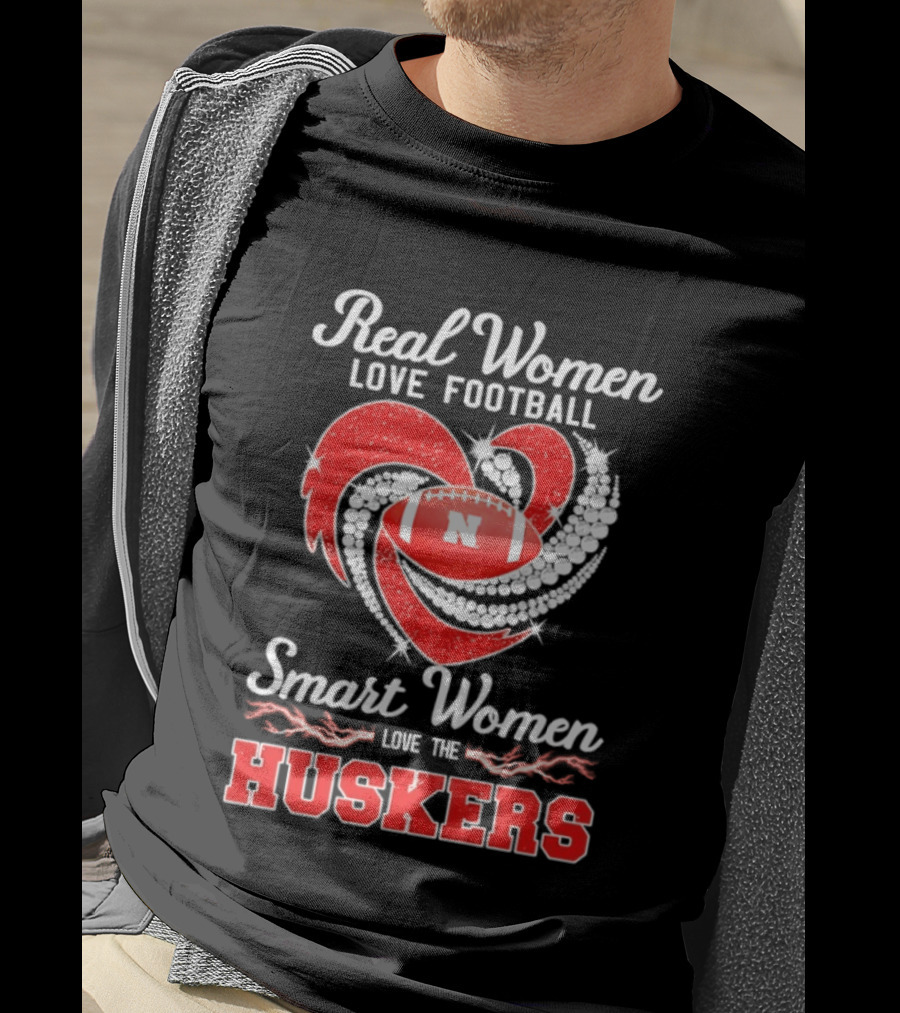 Real Women Love Football Smart Women Love The Nebraska Huskers Football Heart T-Shirt