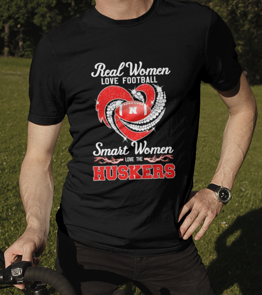 Real Women Love Football Smart Women Love The Nebraska Huskers Football Heart T-Shirt