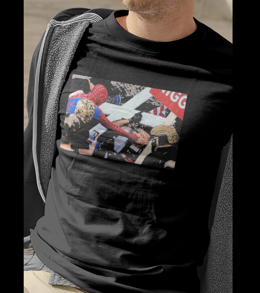 Spiderman Punch A Nazi Humor Superhero Comic Book Action Scene T-Shirt