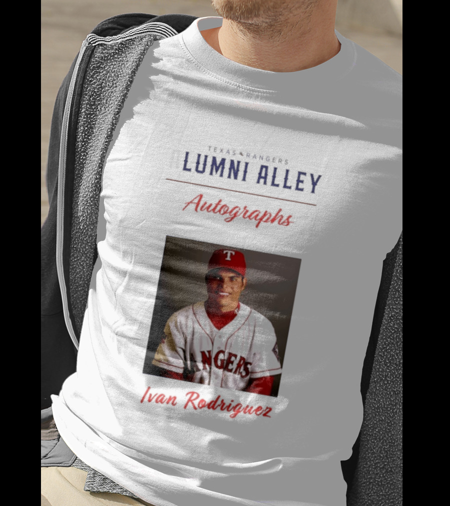 Texas Rangers Alumni Alley Ivan Rodriguez Autographs T-Shirt