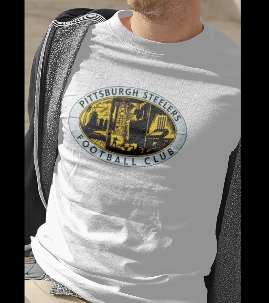 Pittsburgh Steelers Football Club Urban Skyline Distressed T-Shirt