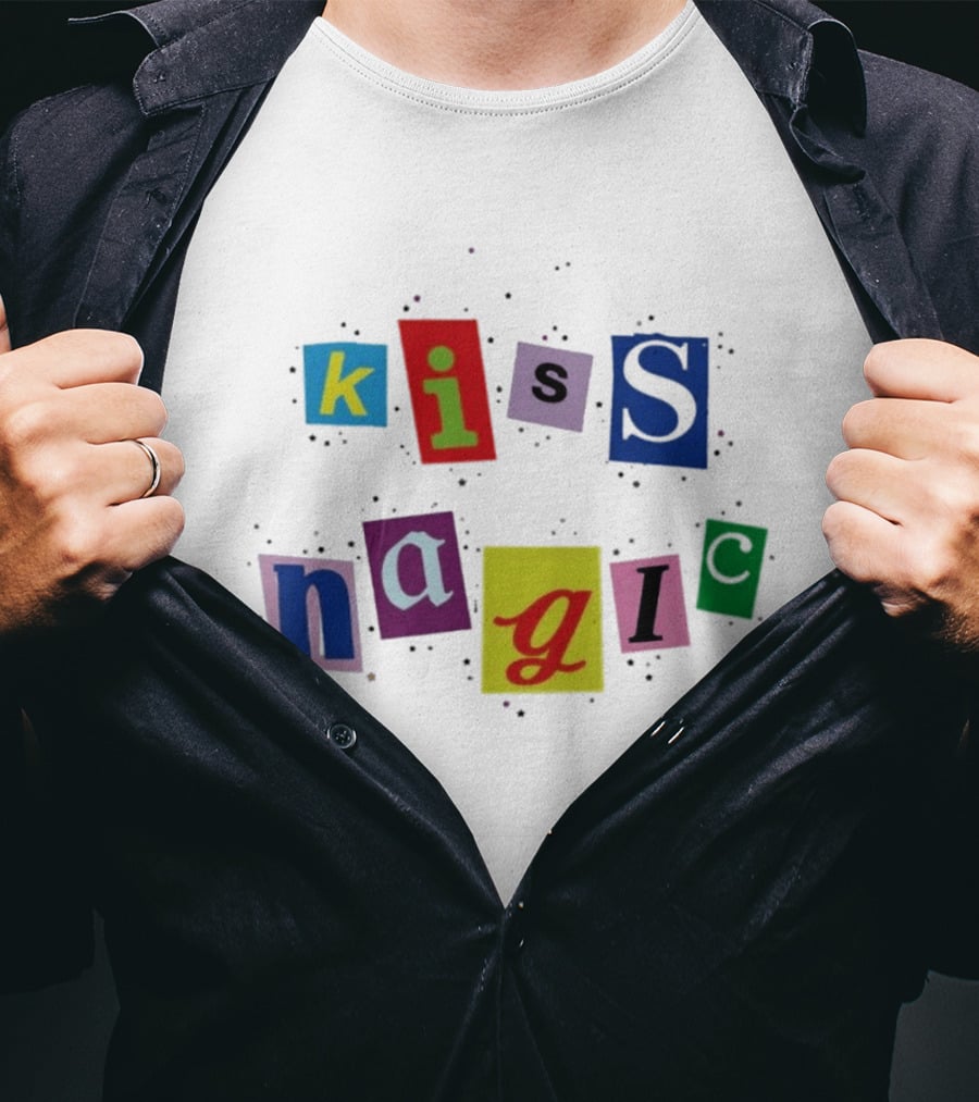 Maisie Williams Kiss Magic Typography Collage T-Shirt