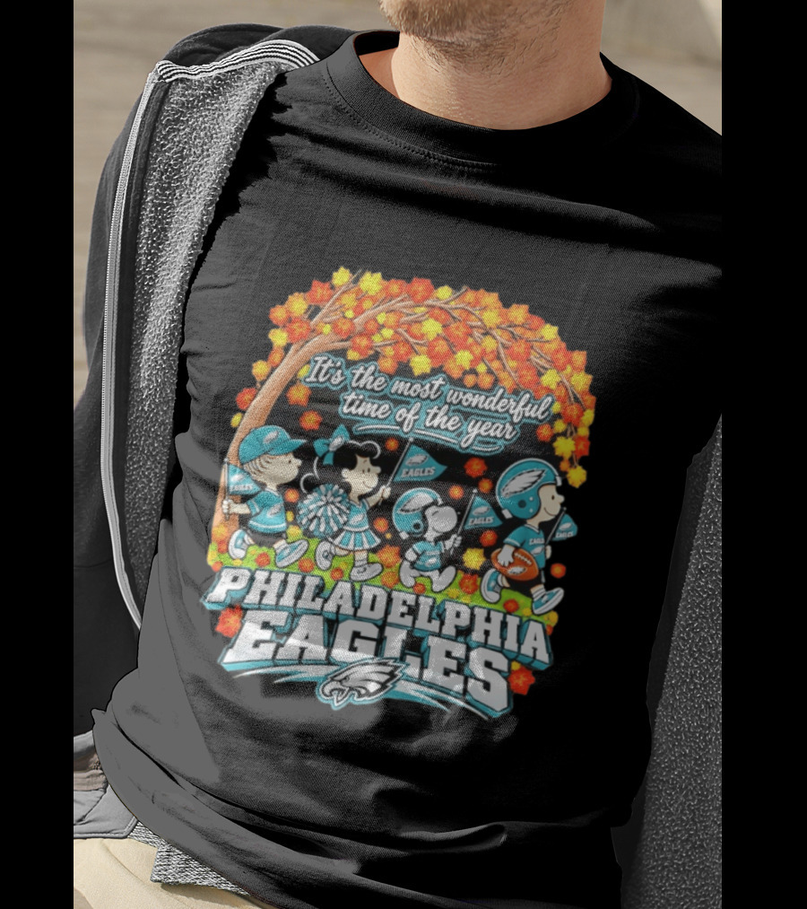 Philadelphia Eagles Peanuts Characters Autumn It's The Most Wonderful Time Of The Year T-Shirt