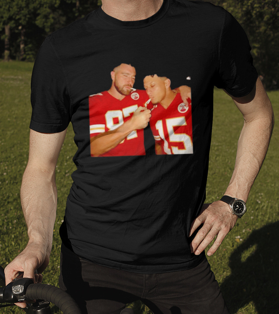 Kansas City Chiefs Mahomes Kelce Smoking 87 15 T-Shirt