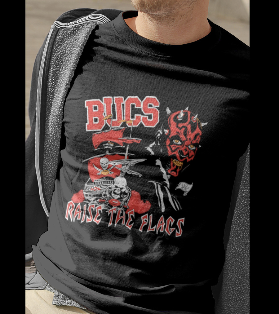 Bucs Darth Maul Raise The Flags Tampa Bay Buccaneers Star Wars T-Shirt