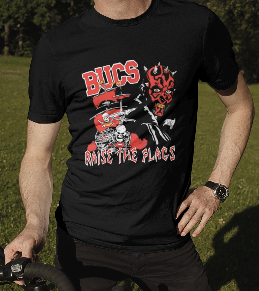 Bucs Darth Maul Raise The Flags Tampa Bay Buccaneers Star Wars T-Shirt