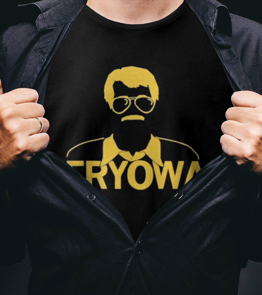 FRYOWA Yellow Mustache Glasses Black Snug Small T-Shirt