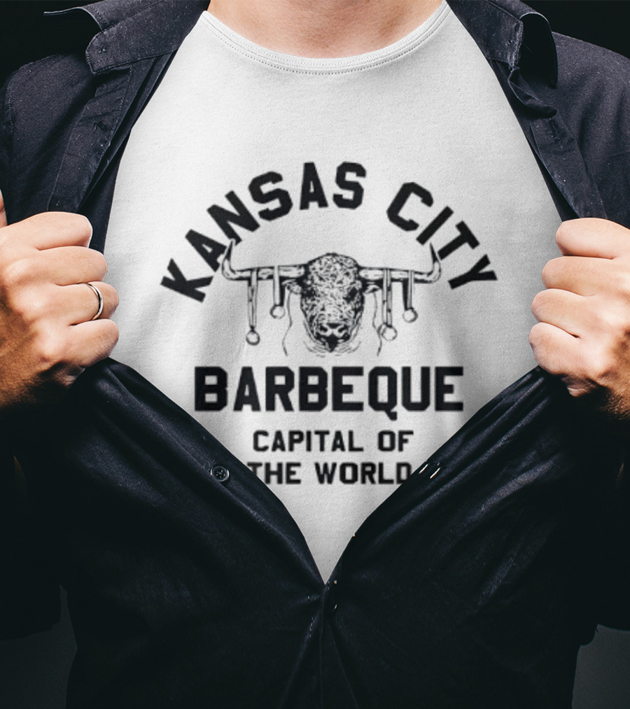 Kansas City Barbeque Capital Of The World Bull Skull BBQ Tradition T-Shirt