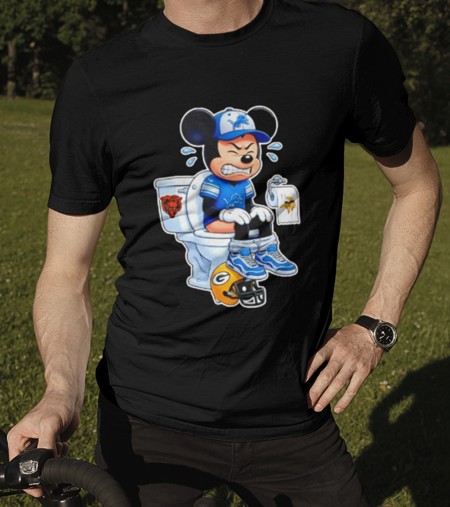 Detroit Lions Mickey Toilet Beating Bears Vikings Packers Football T-Shirt