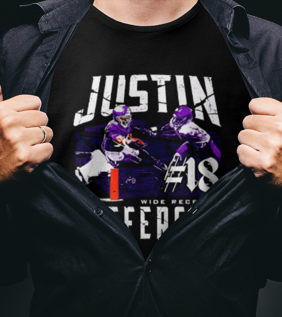 Justin Jefferson Minnesota Vikings Wide Receiver #18 Touchdown Dive T-Shirt