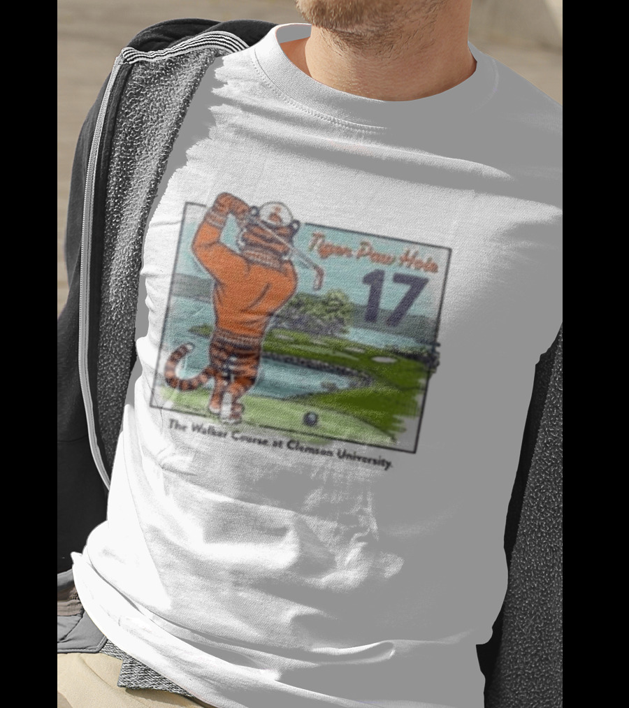 Tiger Paw Hole 17 The Walker Course Clemson University T-Shirt