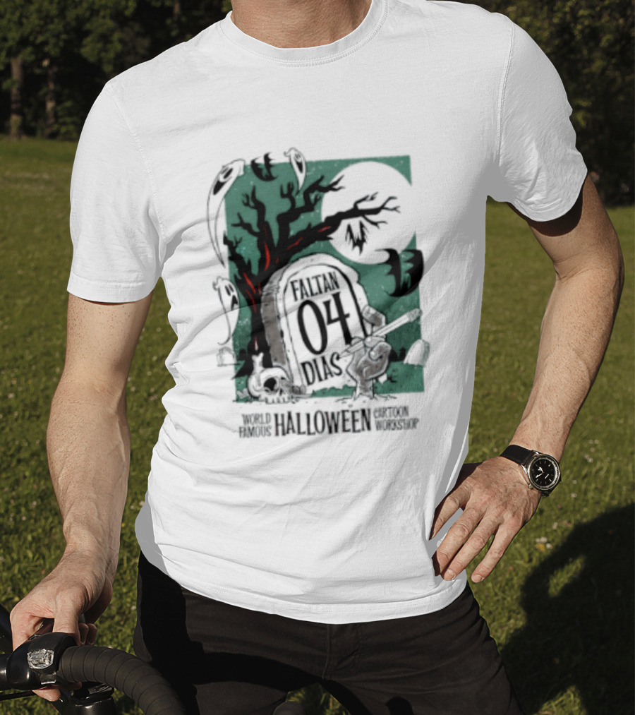 Faltan 04 Dias World Famous Halloween Cartoon Workshop Spooky Tree And Bats T-Shirt