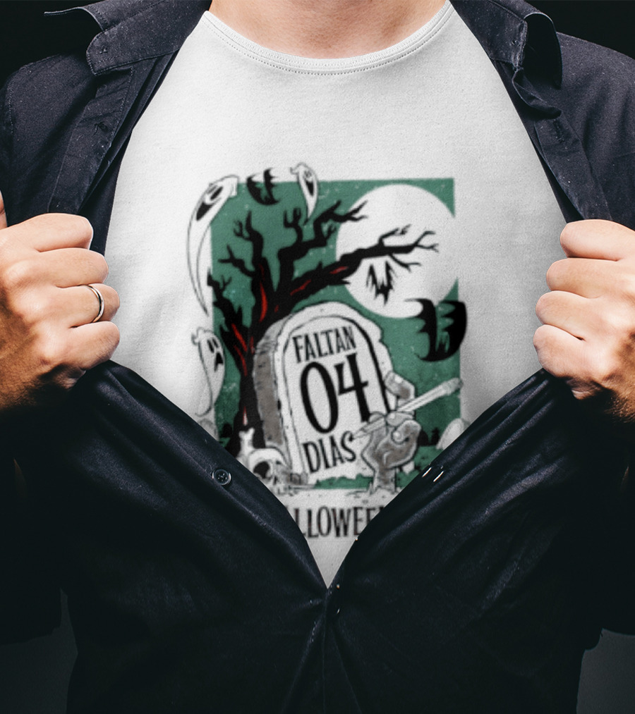 Faltan 04 Dias World Famous Halloween Cartoon Workshop Spooky Tree And Bats T-Shirt
