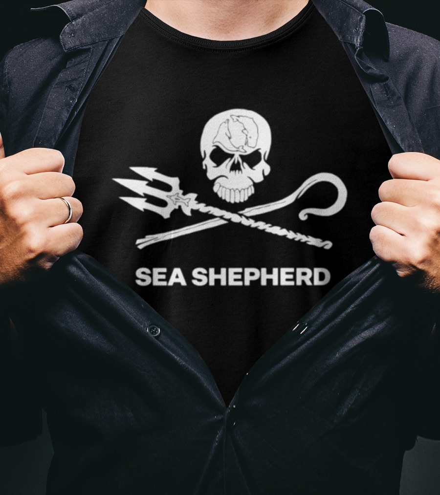 Sea Shepherd Jolly Roger Skull And Crossbones Trucker Hat T-Shirt