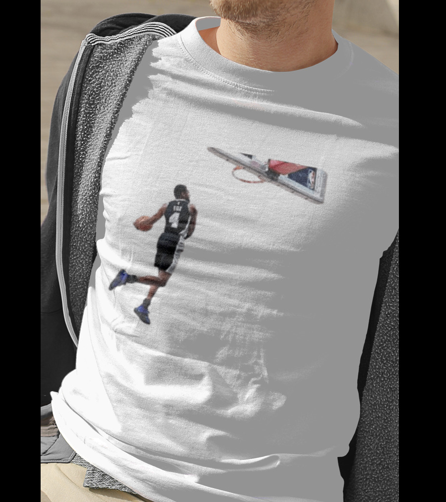 DeAaron Fox Dunk Action Sacramento Kings Basketball NBA T-Shirt