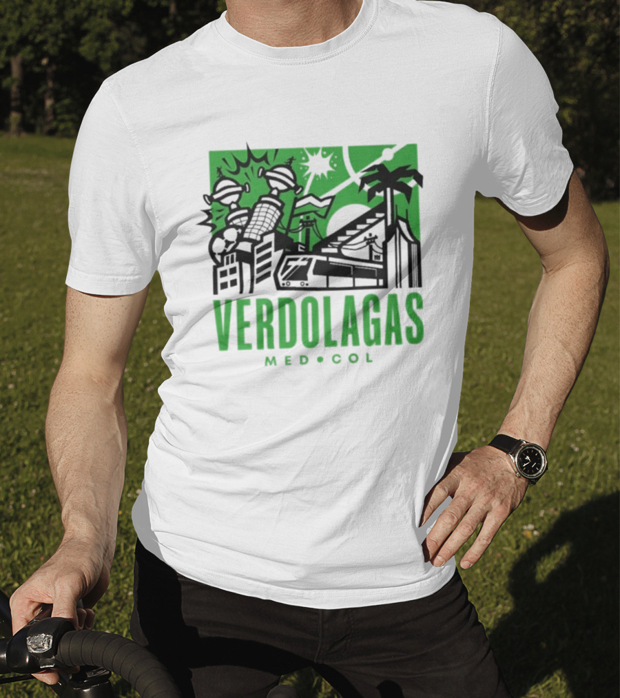 Verdolagas Med Col Medellín Paisa Culture Soccer Skyline Palm Trees T-Shirt