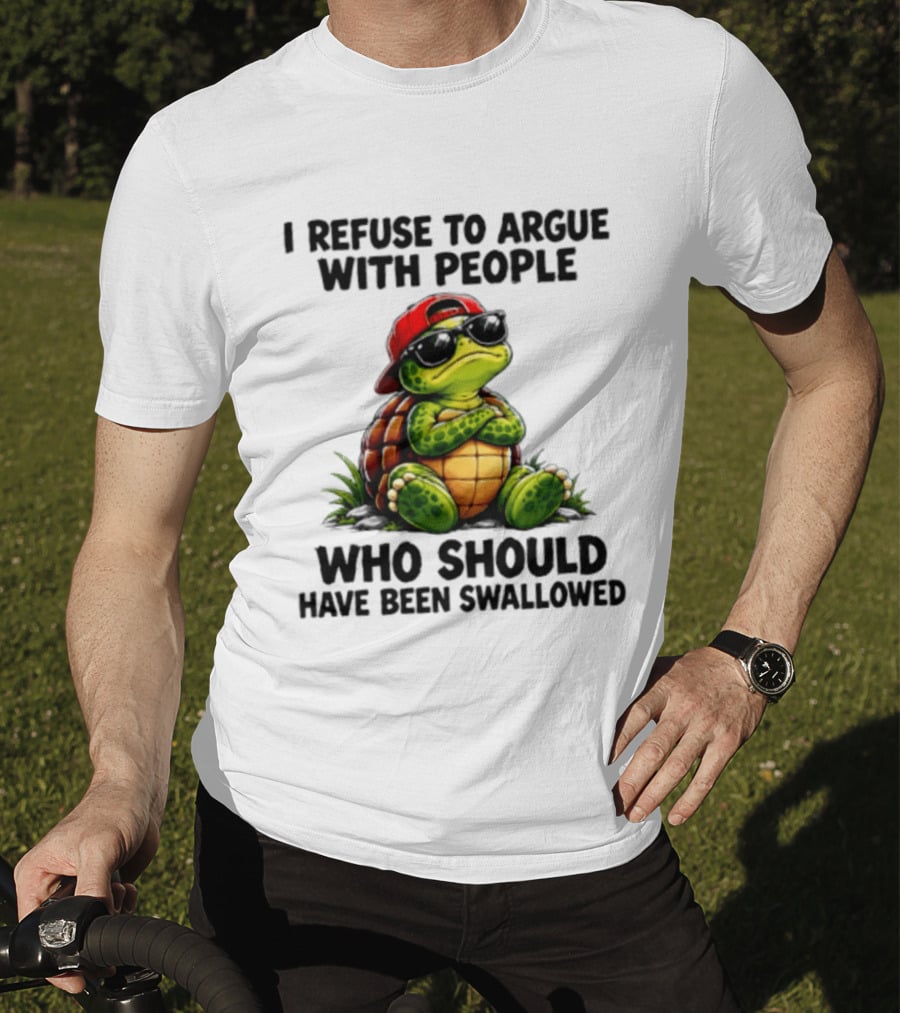 I Refuse To Argue Cool Turtle Red Hat Sunglasses Retro Fun T-Shirt