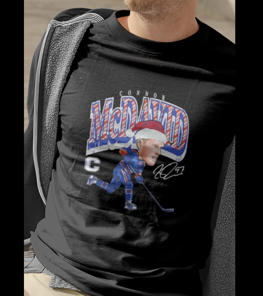 Connor McDavid Edmonton Oilers Cartoon Santa Hat ND97 T-Shirt
