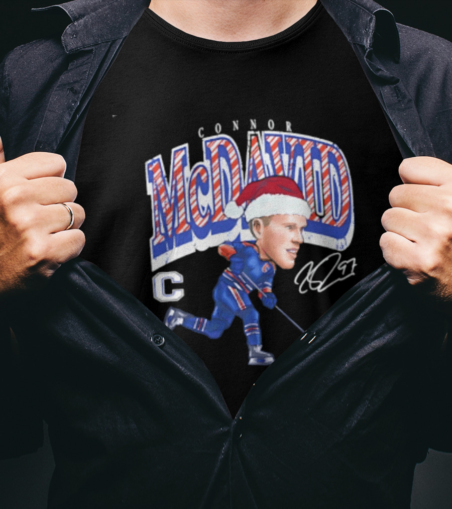 Connor McDavid Edmonton Oilers Cartoon Santa Hat ND97 T-Shirt