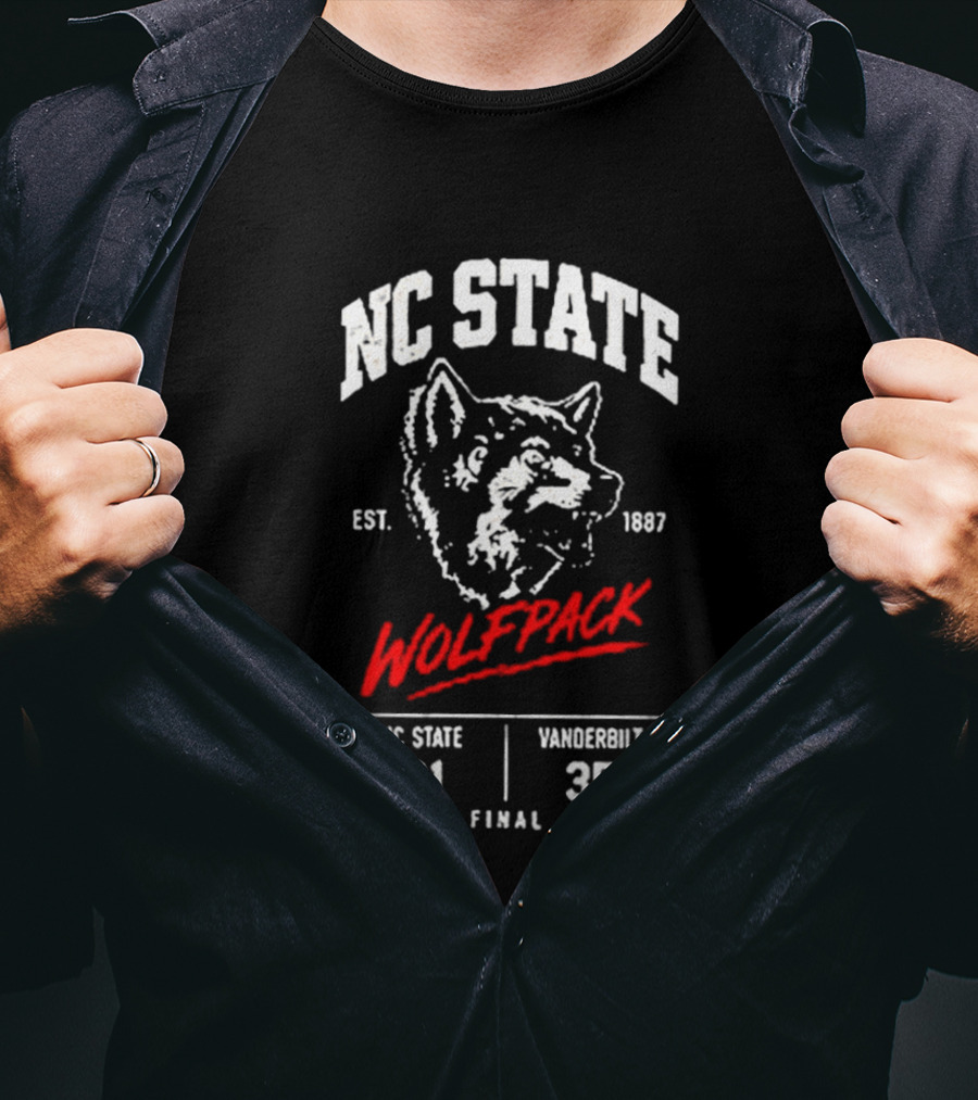 NC State Wolfpack Football Est 1887 Final Score 31 35 Vanderbilt T-Shirt