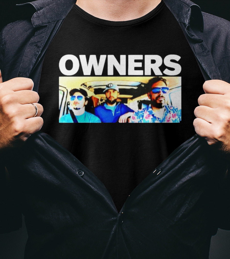 Owners Van Life Road Trip Friends Adventure Travel T-Shirt