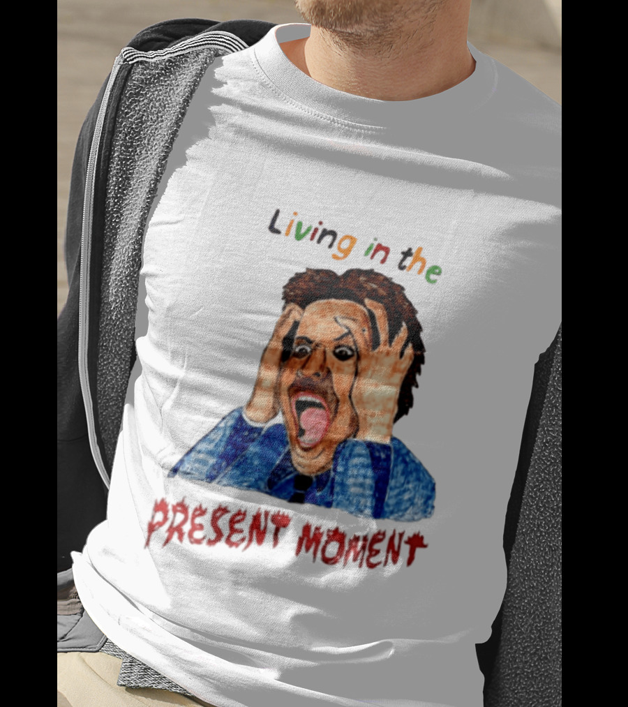Living In The Present Moment Scream Distressed Expression T-Shirt