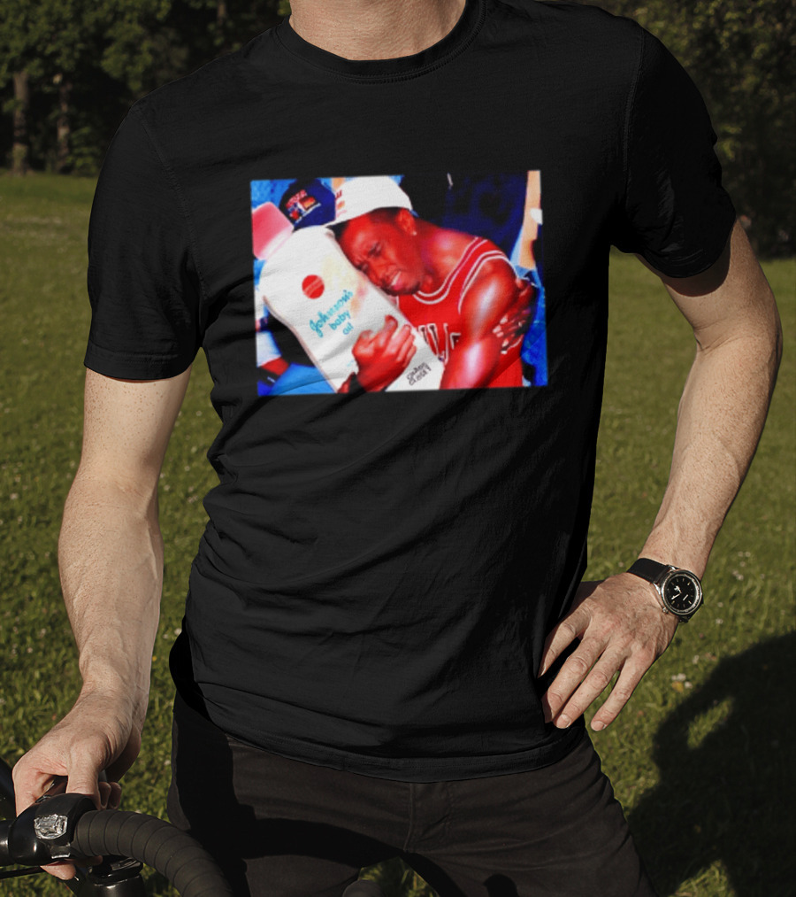 Sean Diddy Combs Johnson's Baby Oil Chicago Bulls Hugging Moment T-Shirt