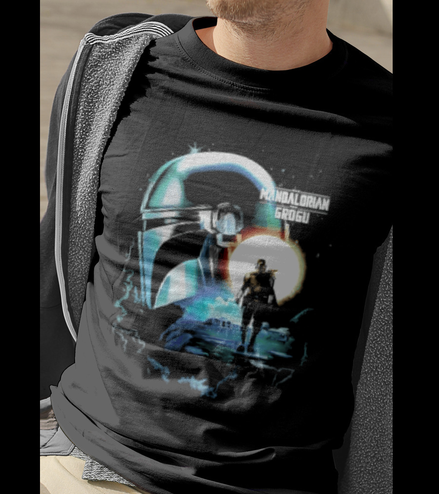 The Mandalorian And Grogu Helmet Silhouette Star Wars Disney Plus Series T-Shirt
