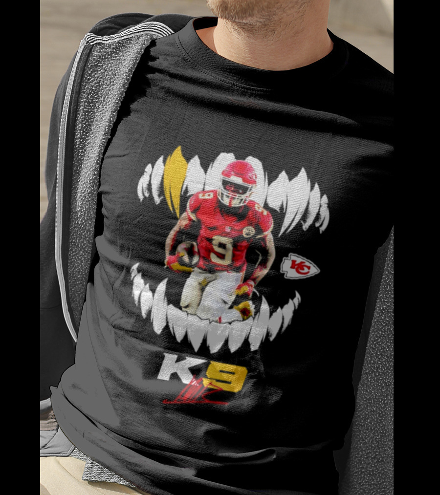 Kansas City Chiefs K9 Kenneth Walker III Football Teeth T-Shirt
